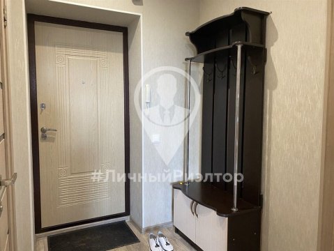 1-к квартира, 10/11 эт., 40м²