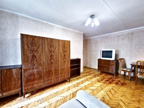 2-к квартира, 2/9 эт., 42м²