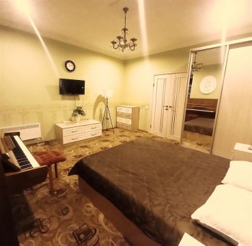 3-к квартира, 2/5 эт., 90м²