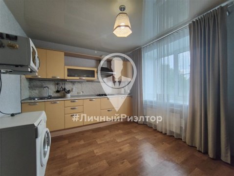 2-к квартира, 1/10 эт., 71м²