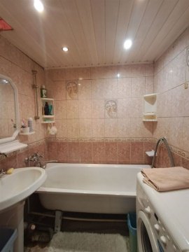 2-к квартира, 3/9 эт., 67м²