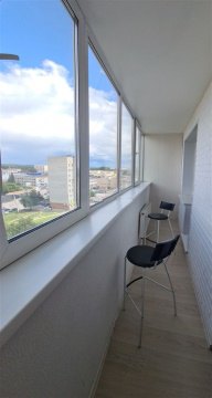 2-к квартира, 8/9 эт., 70м²