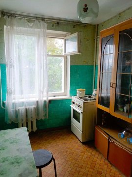 2-к квартира, 4/5 эт., 50м²