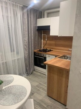 2-к квартира, 5/9 эт., 42м²