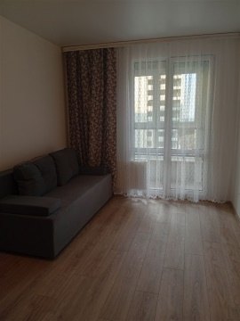 2-к квартира, 8/18 эт., 40м²