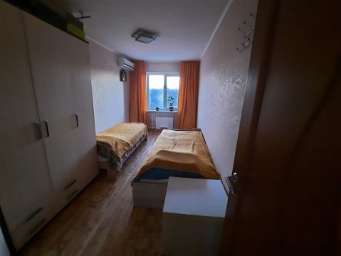 3-к квартира, 5/5 эт., 53м²