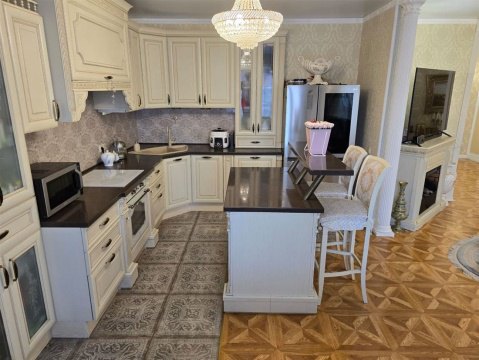 3-к квартира, 2/23 эт., 99м²