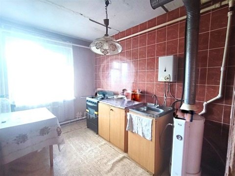 3-к квартира, 3/3 эт., 56м²
