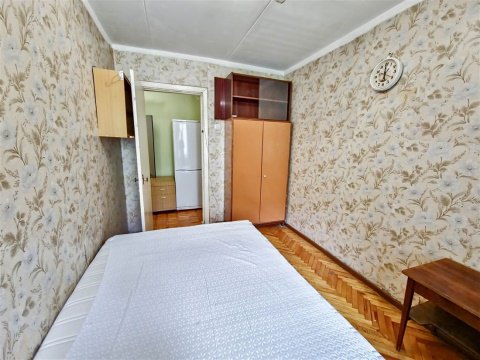 2-к квартира, 2/9 эт., 42м²