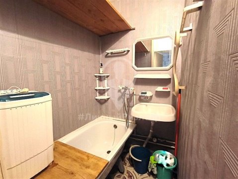 2-к квартира, 5/5 эт., 43м²