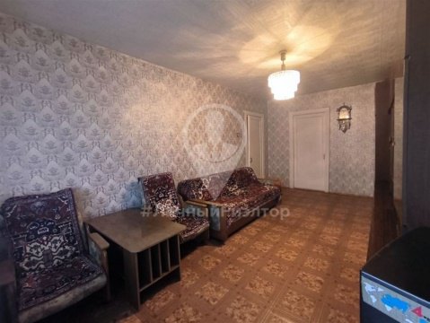 2-к квартира, 5/5 эт., 43м²