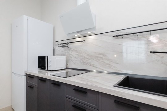1-к квартира, 20/27 эт., 45м²