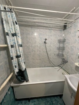 2-к квартира, 3/5 эт., 60м²