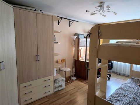 2-к квартира, 1/1 эт., 42м²