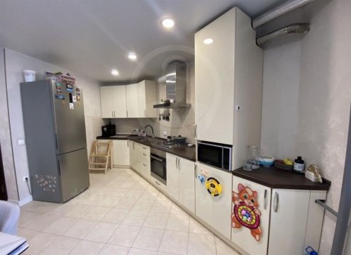 3-к квартира, 3/10 эт., 88м²