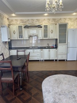 1-к квартира, 1/5 эт., 58м²