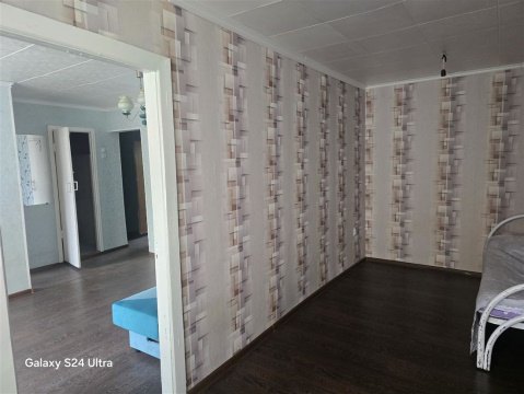 2-к квартира, 2/5 эт., 42м²