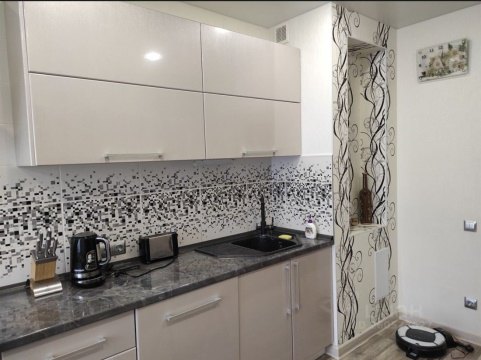 2-к квартира, 5/10 эт., 64м²
