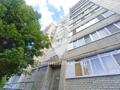 2-к квартира, 3/10 эт., 50м²