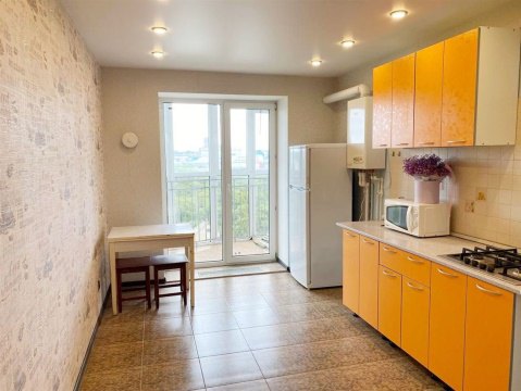 1-к квартира, 10/11 эт., 45м²