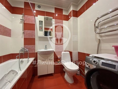 1-к квартира, 10/11 эт., 40м²