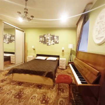 3-к квартира, 2/5 эт., 90м²