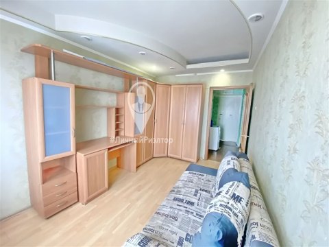 2-к квартира, 8/9 эт., 40м²