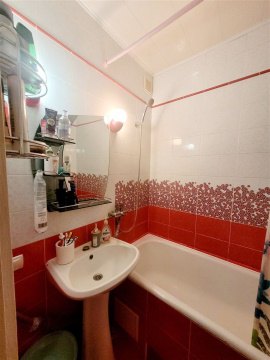 3-к квартира, 2/9 эт., 66м²