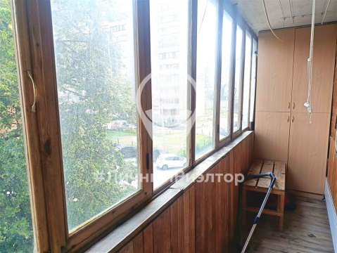 2-к квартира, 3/10 эт., 50м²