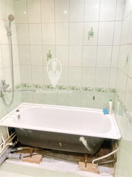 2-к квартира, 5/5 эт., 44м²