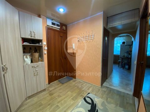 3-к квартира, 1/5 эт., 61м²