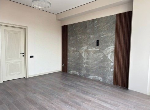 2-к квартира, 8/12 эт., 79м²