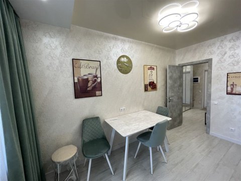 1-к квартира, 3/19 эт., 43м²