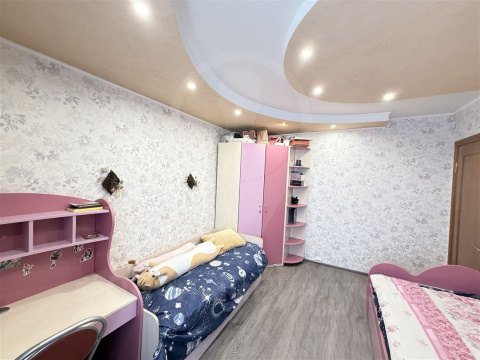 3-к квартира, 6/9 эт., 62м²