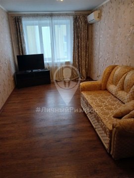 1-к квартира, 10/10 эт., 40м²