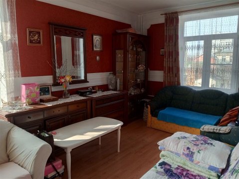 4-к квартира, 5/5 эт., 100м²