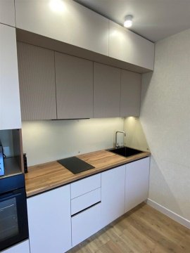 2-к квартира, 8/9 эт., 45м²