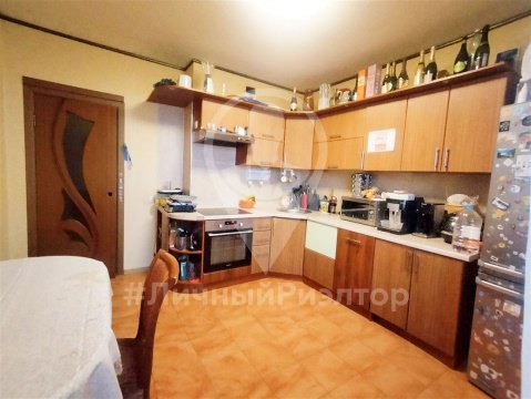 2-к квартира, 5/15 эт., 66м²