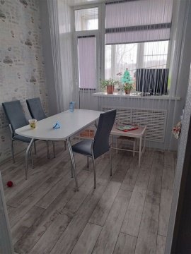 4-к квартира, 1/5 эт., 87м²