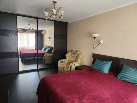 1-к квартира, 4/14 эт., 40м²