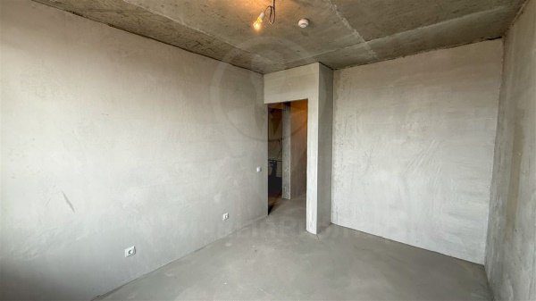1-к квартира, 9/10 эт., 37м²