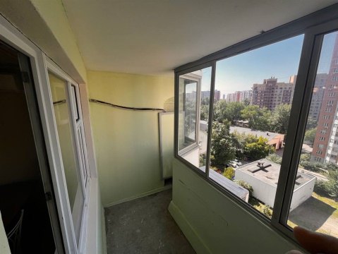 2-к квартира, 9/17 эт., 60м²