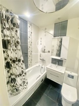1-к квартира, 9/16 эт., 42м²