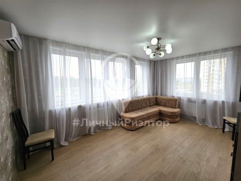 2-к квартира, 4/25 эт., 54м²