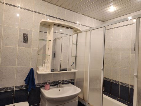 1-к квартира, 4/14 эт., 40м²