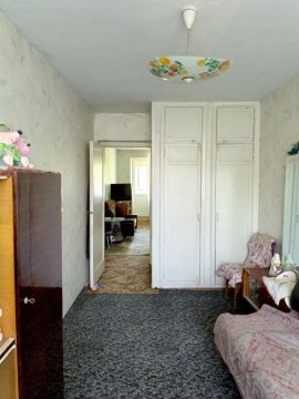 3-к квартира, 5/5 эт., 57м²