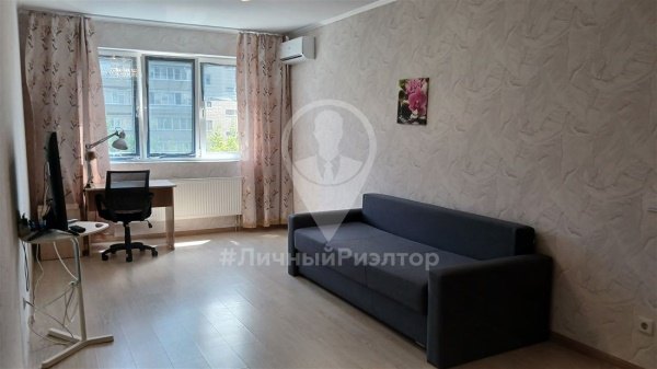 1-к квартира, 6/23 эт., 42м²