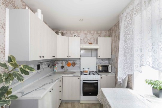2-к квартира, 5/5 эт., 44м²