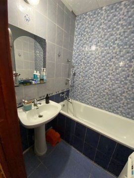 3-к квартира, 10/10 эт., 64м²