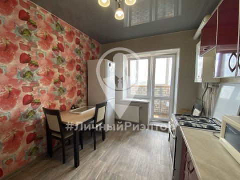 1-к квартира, 10/11 эт., 40м²
